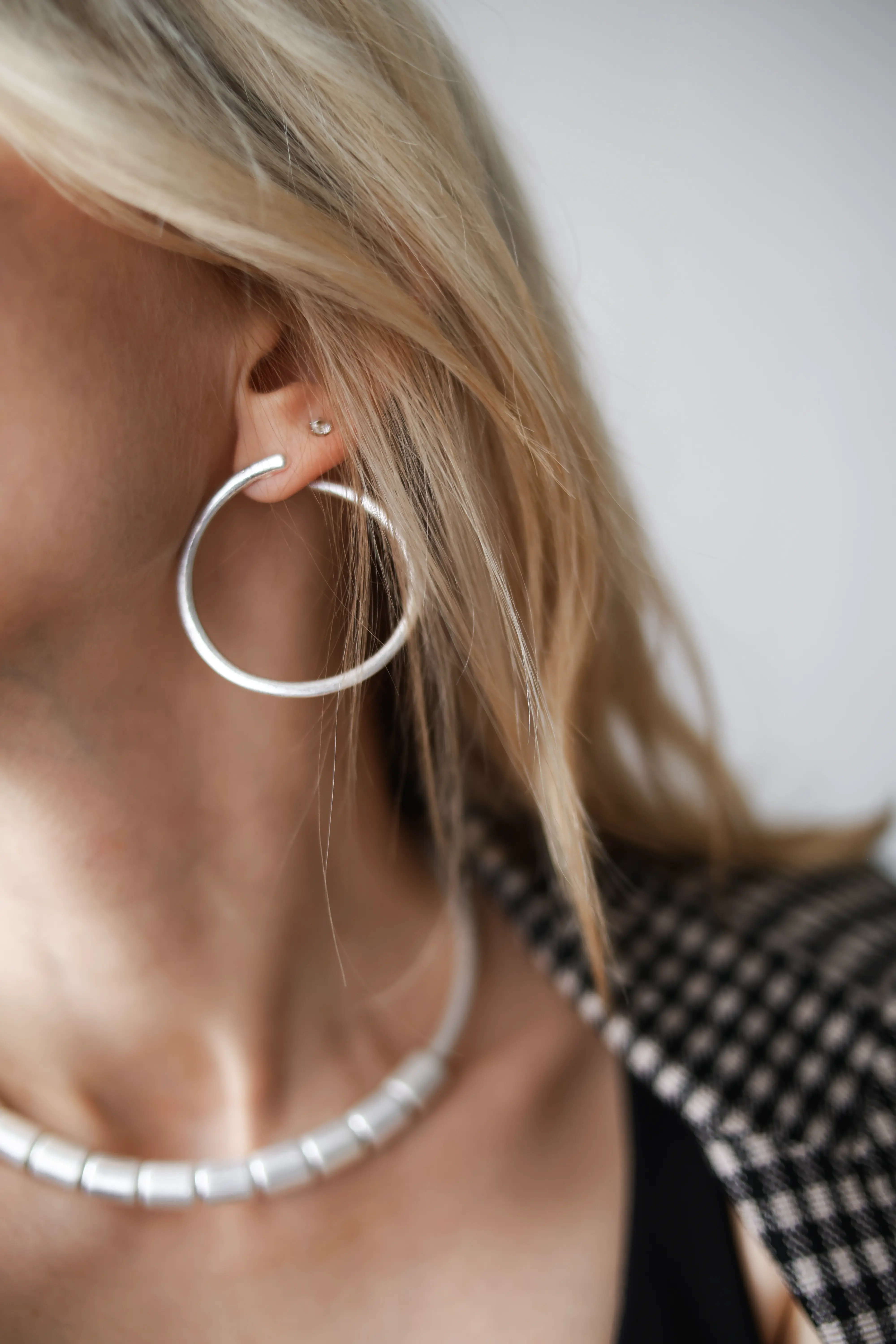 Под серебро